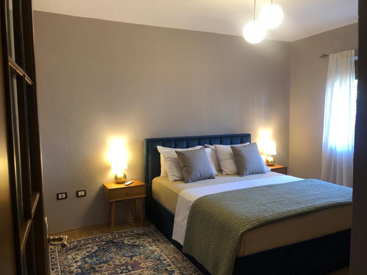 Qemal Stafa Apartment Tirana Esterno foto