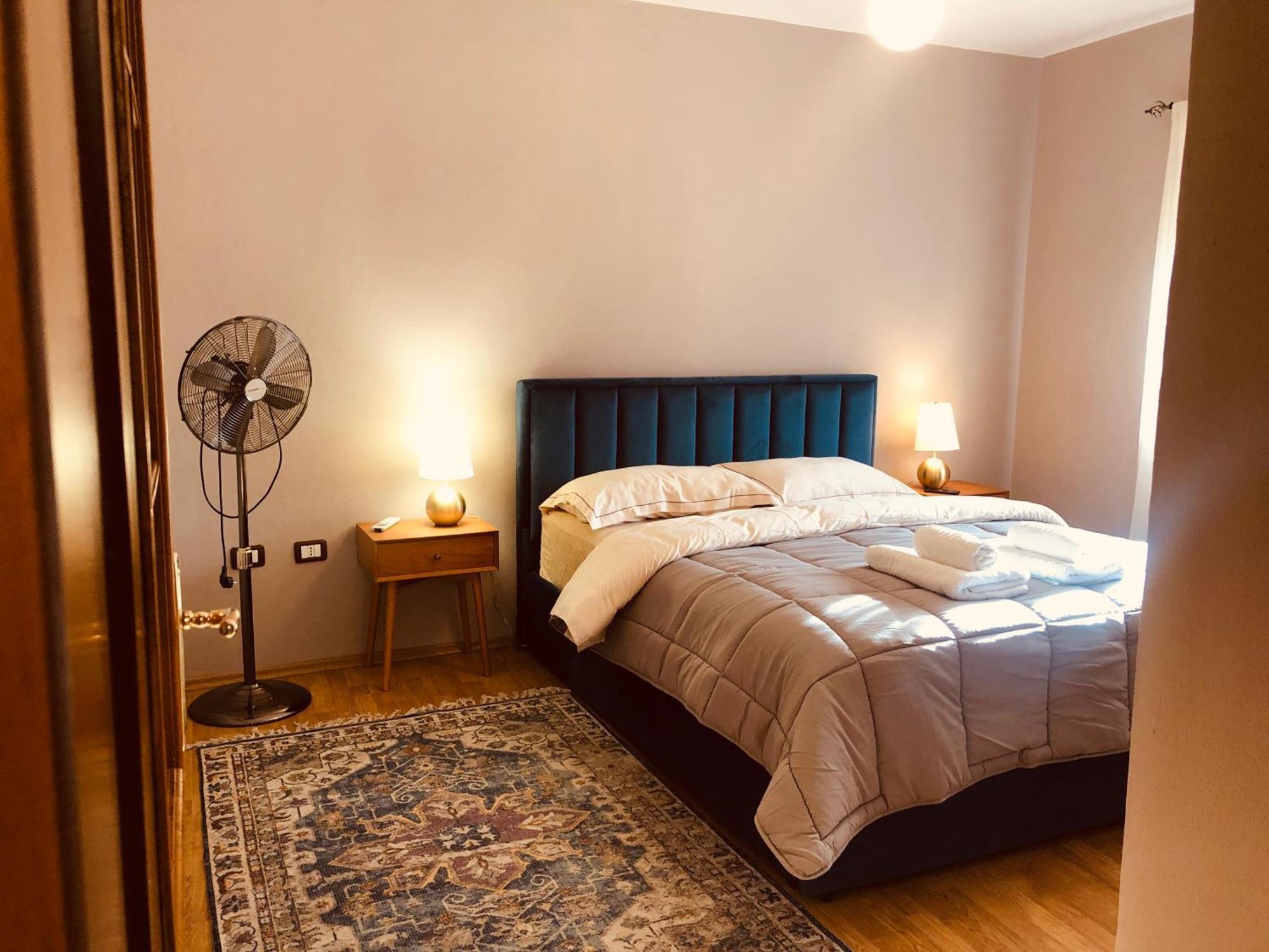 Qemal Stafa Apartment Tirana Esterno foto
